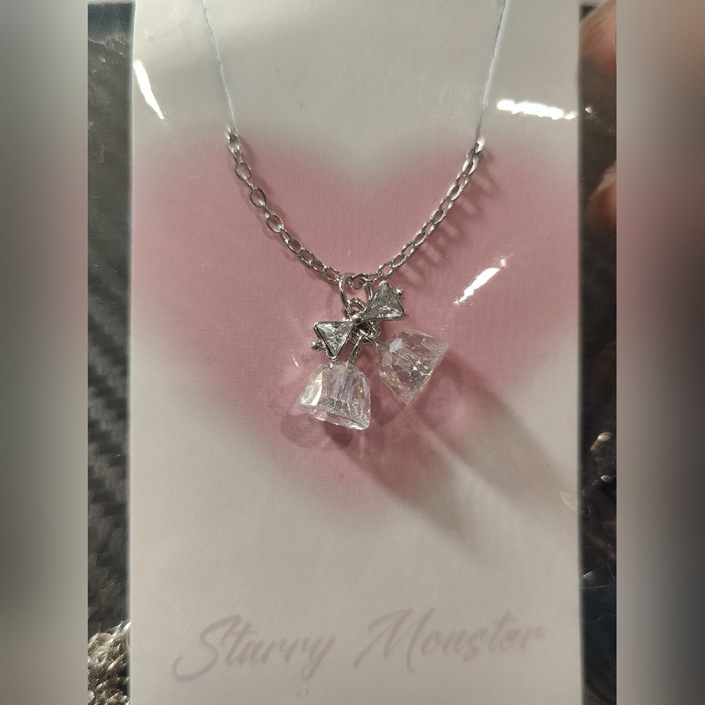 Elegant Silver Bow Pendant Necklace